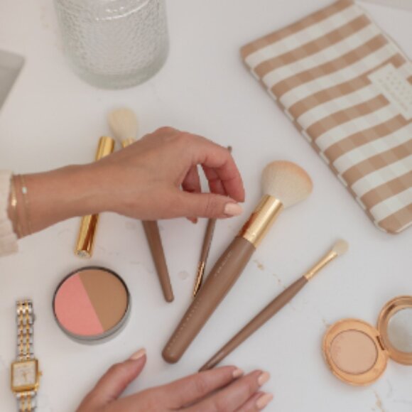 Evalina Beauty Signature Brush Collection for The Jilly Box - Picture 4 of 5